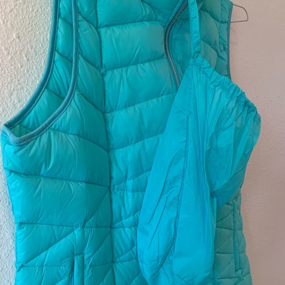 Vest - Picture 4 of 4